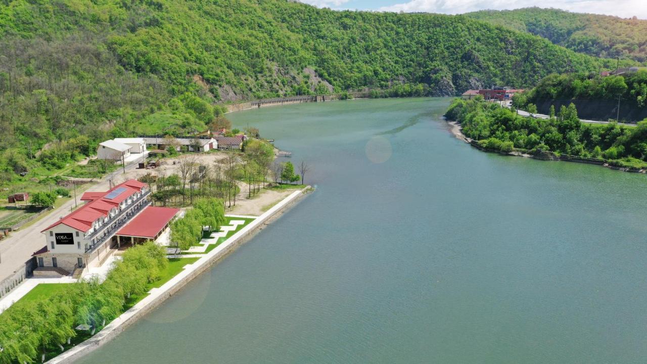 Vega Resort Restaurant & Lodge Оршова Екстер'єр фото